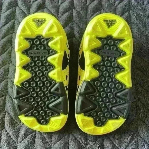 adidas Kids Sneakers in Neon Yellow and Black - Picture 3 of 5